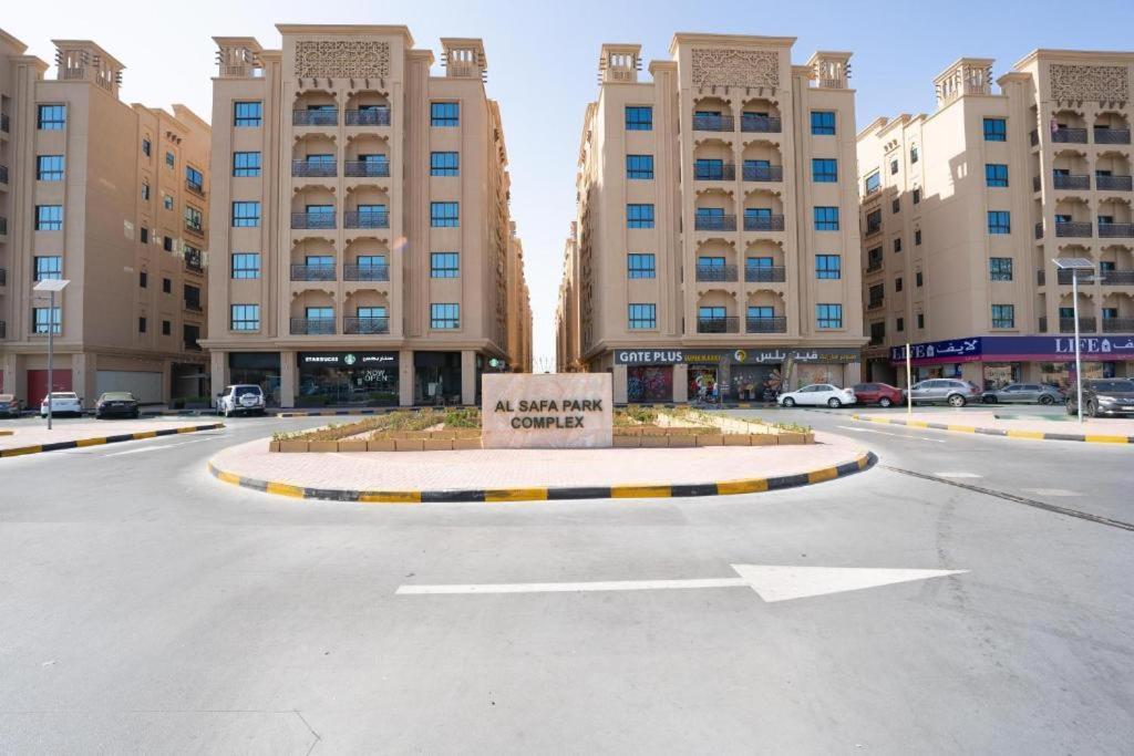 Elegant Home With Lively Vicinity In Dubai'S Heart Екстер'єр фото